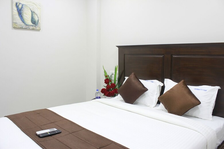 Hotel Rithikha Inn Crest