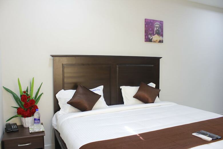 Hotel Rithikha Inn Crest