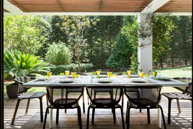 Villa Lillium With Pool & Garden