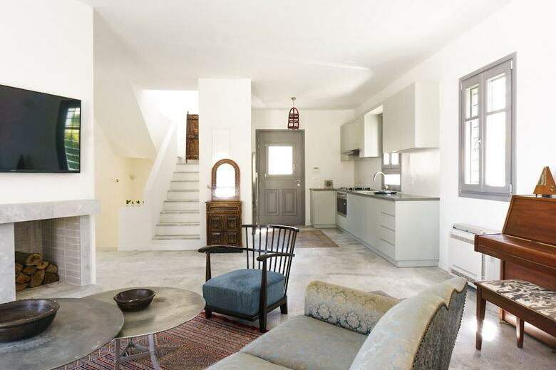 Villa Maison Suisse With Panoramic Views Of Spetses