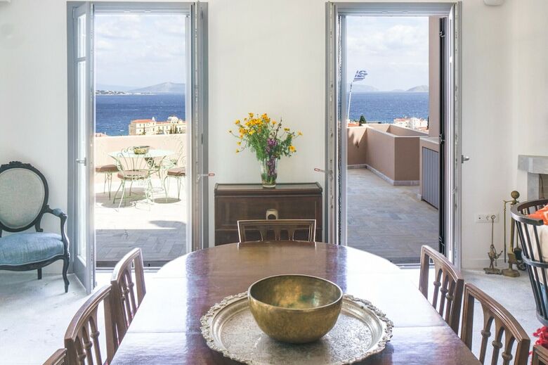 Villa Maison Suisse With Panoramic Views Of Spetses