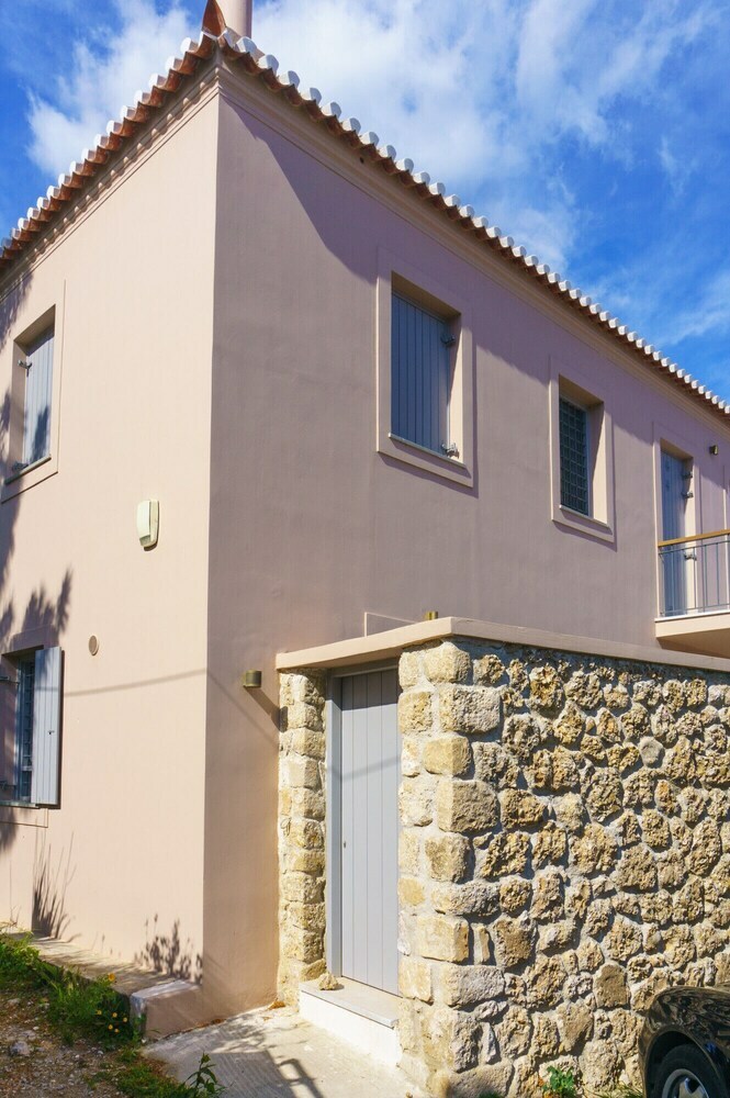 Villa Maison Suisse With Panoramic Views Of Spetses
