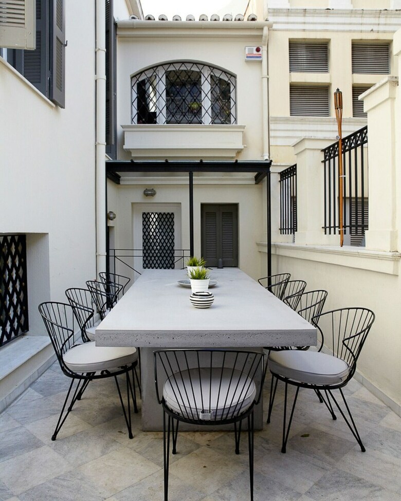 The White House In Plaka