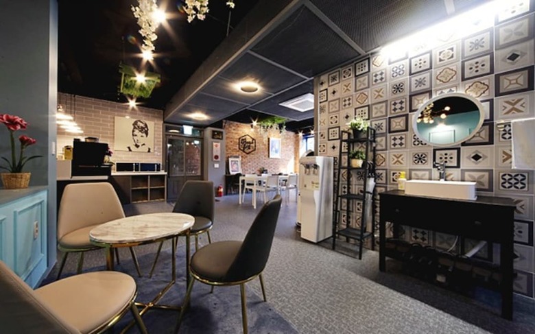 Hostal Adios - Hostel