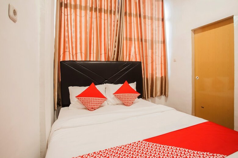 Hotel Oyo 2720 Sutomo Inn