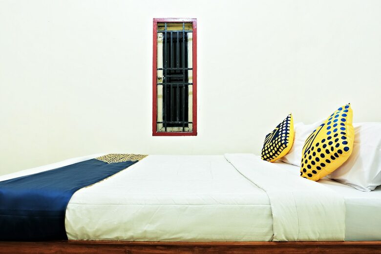 Hostal Spot On 2742 R5 Homestay