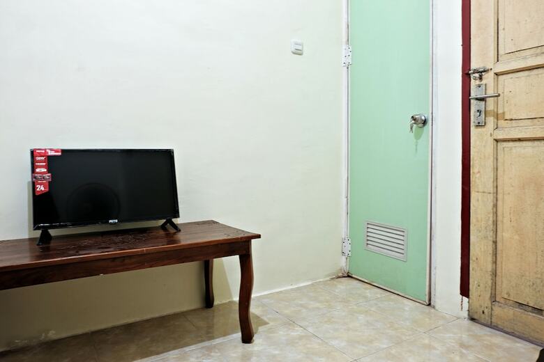 Hostal Spot On 2742 R5 Homestay