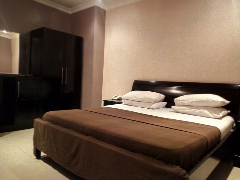 Hotel Allure Suites