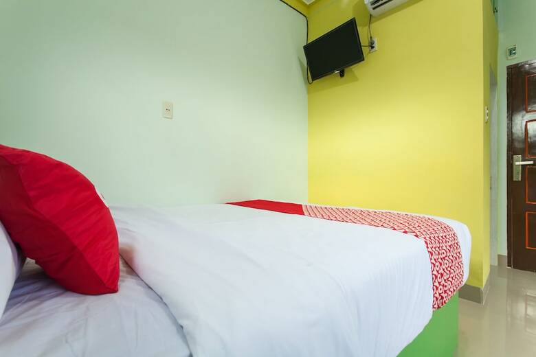 Hotel Oyo 1763 Dinda Residence