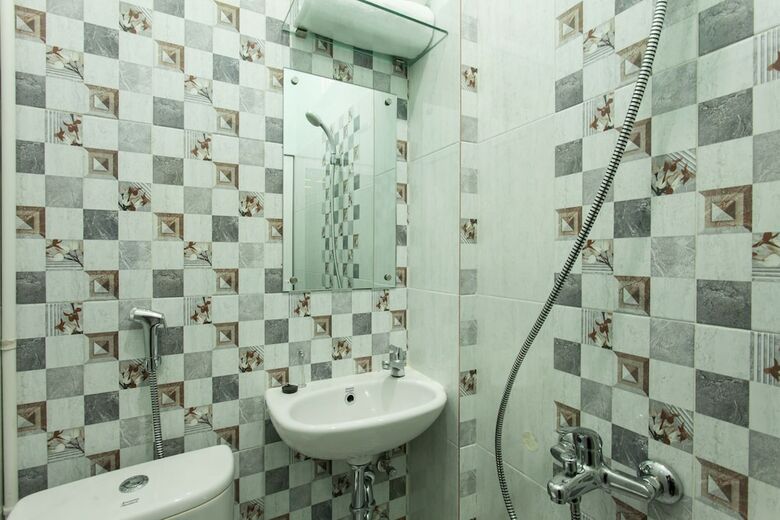 Hotel Oyo 1763 Dinda Residence