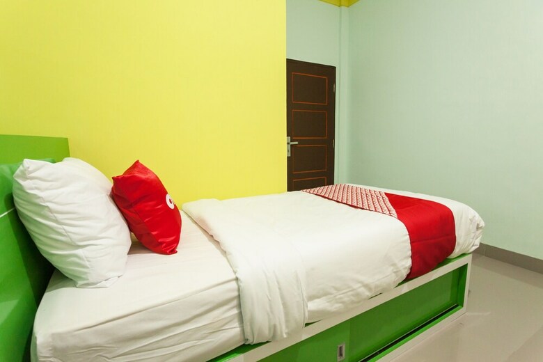 Hotel Oyo 1763 Dinda Residence
