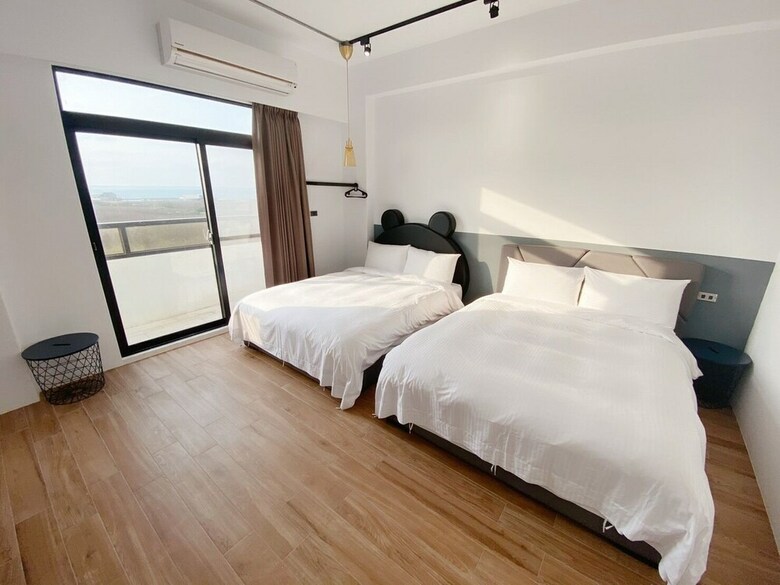 Hotel Blue & Travel III