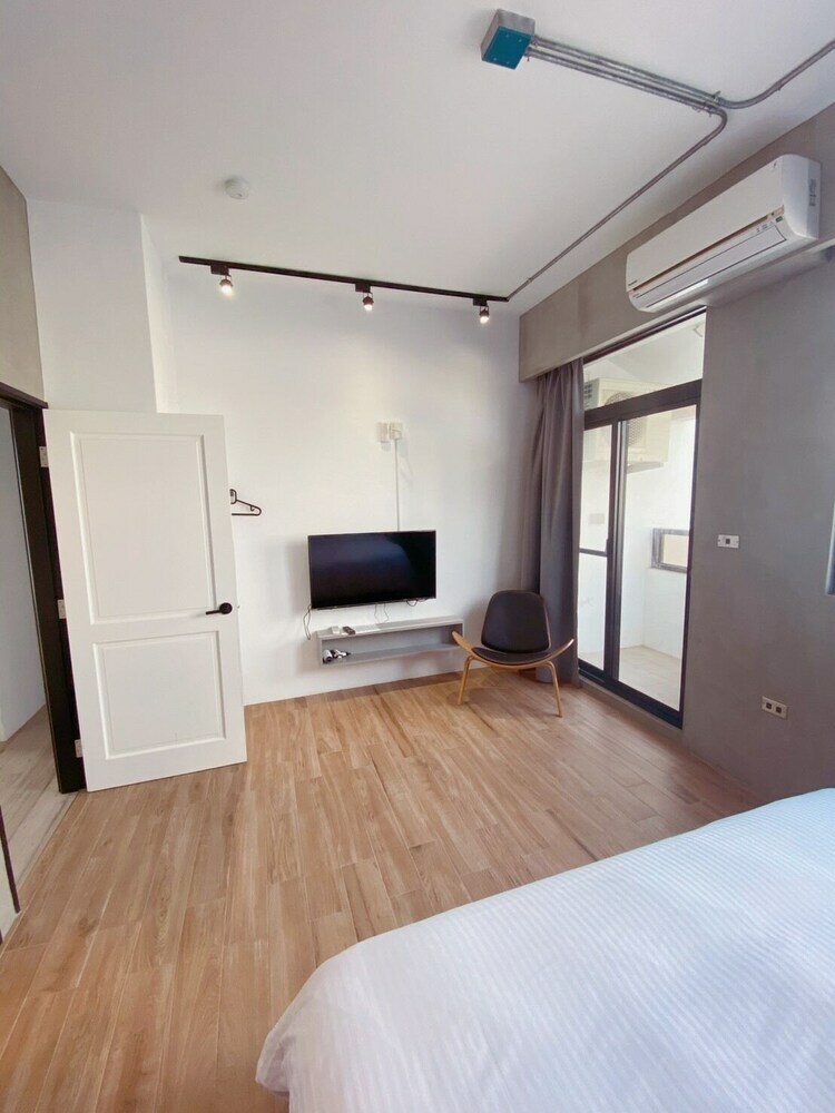 Hotel Blue & Travel III