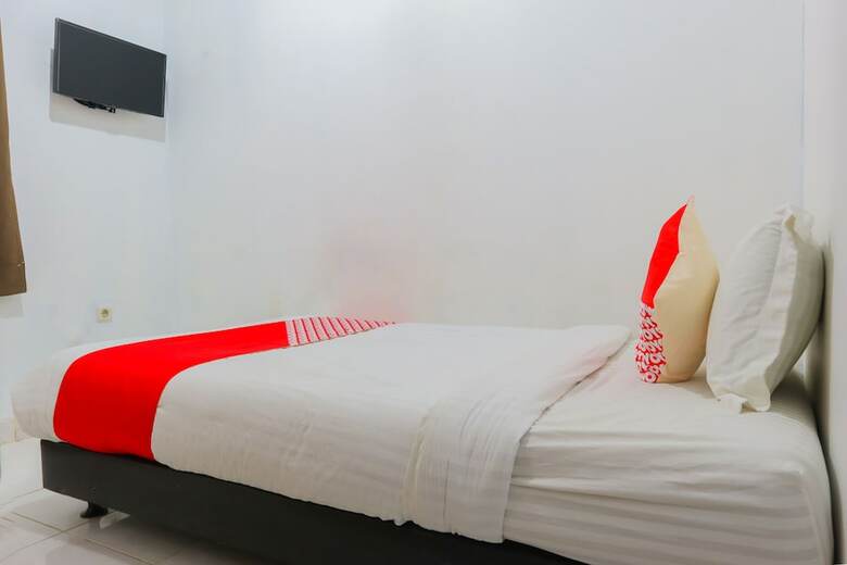 Hostal Oyo 2636 Paulus Residence