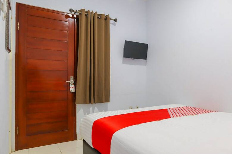 Hostal Oyo 2636 Paulus Residence