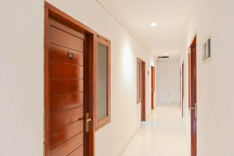 Hostal Oyo 2636 Paulus Residence