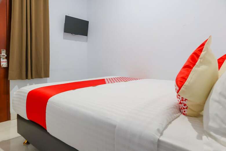 Hostal Oyo 2636 Paulus Residence