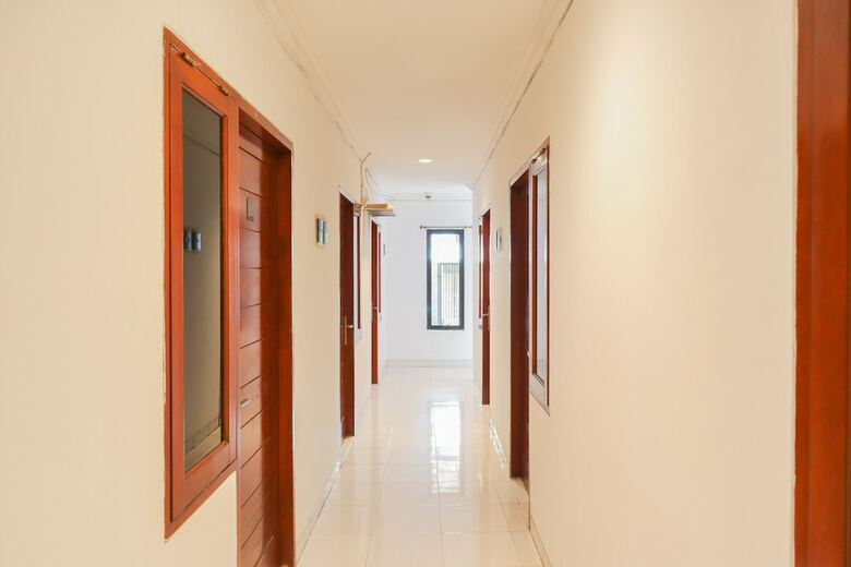 Hostal Oyo 2636 Paulus Residence