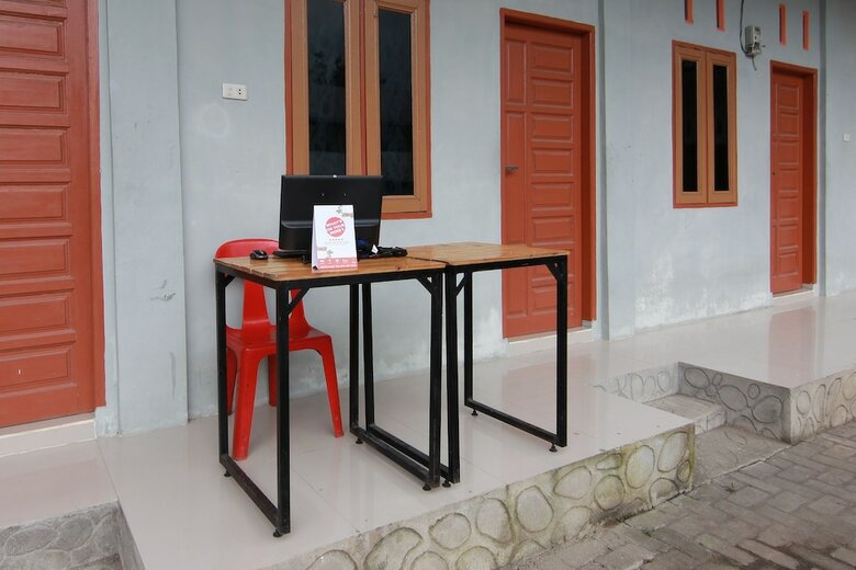 Hotel Oyo 1440 New Sejarah