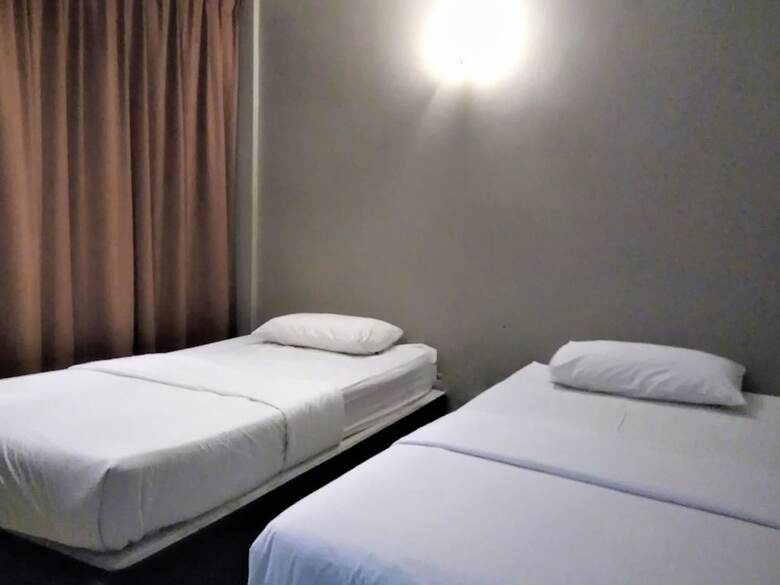 Hotel Oyo 89950 365 Nice Stay