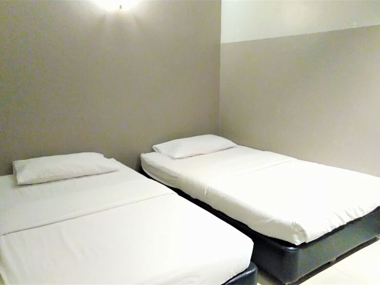 Hotel Oyo 89950 365 Nice Stay