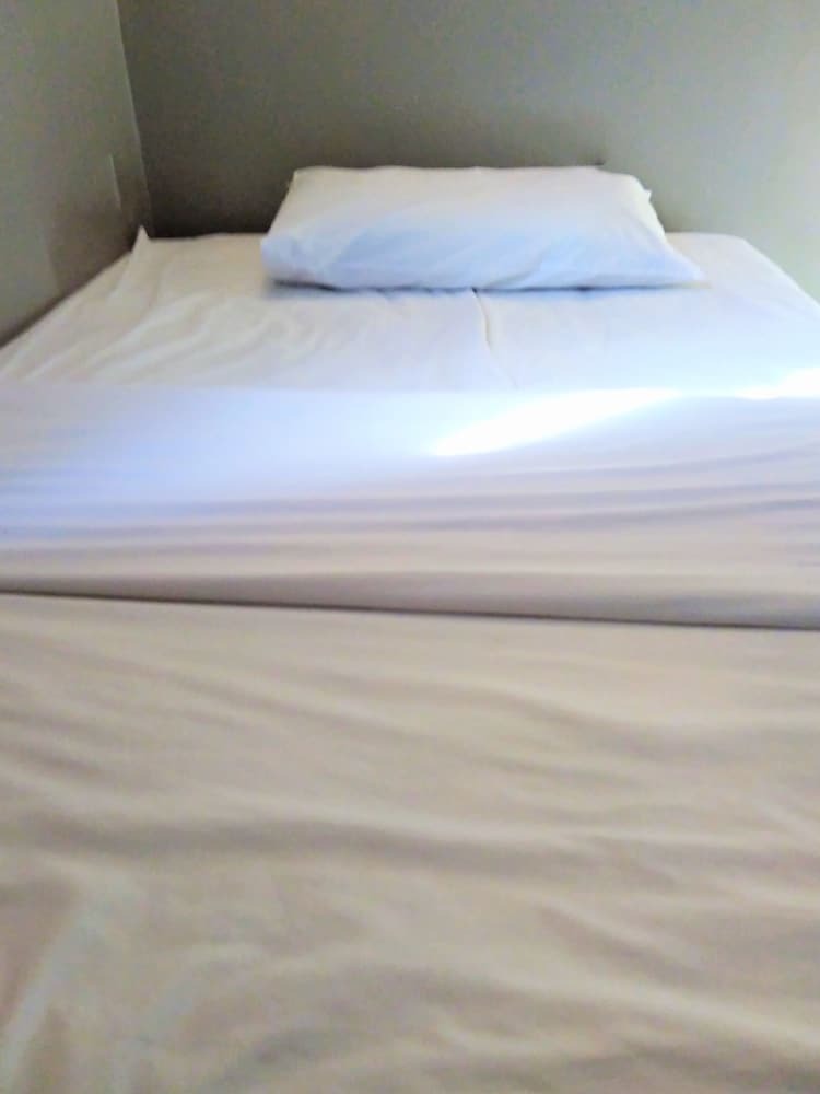 Hotel Oyo 89950 365 Nice Stay