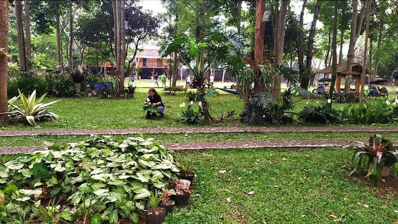Bed & Breakfast Ronia Mountain Villa Lembang
