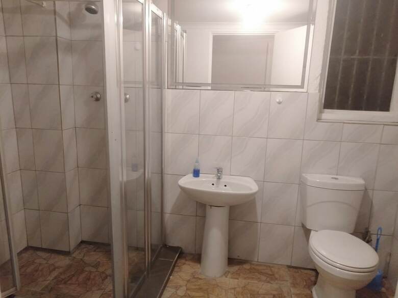Hotel Booked Easy Guest House Ct Airport
