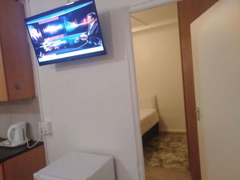 Hotel Booked Easy Guest House Ct Airport