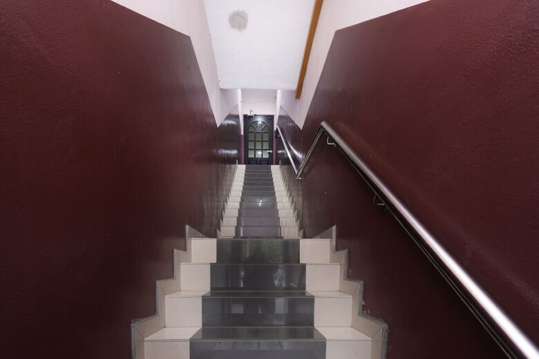Oyo 89960 Manjung Inn Hotel