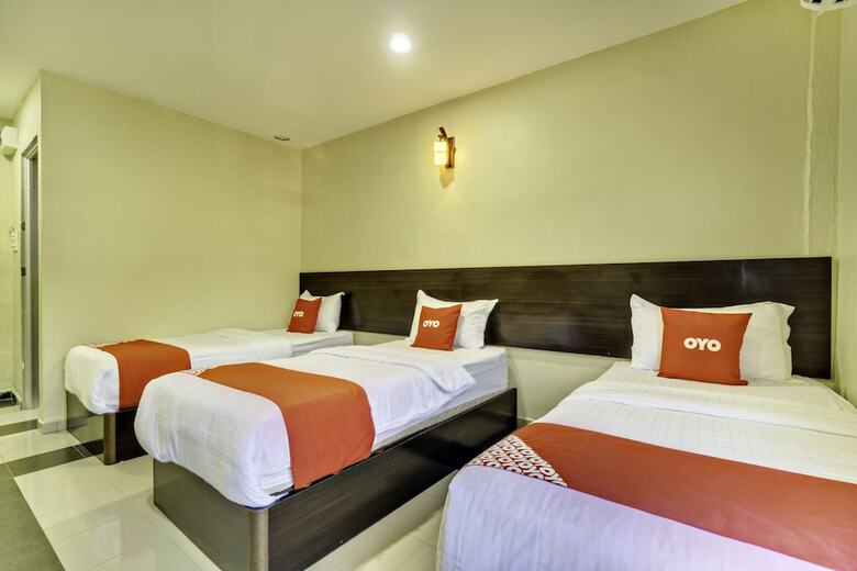 Oyo 89960 Manjung Inn Hotel