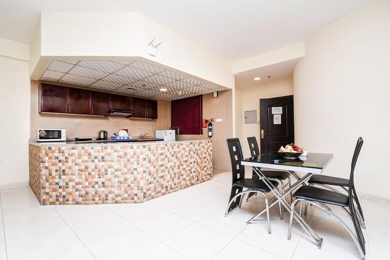 Apartamentos Paradise Inn 1 Tabasum Group