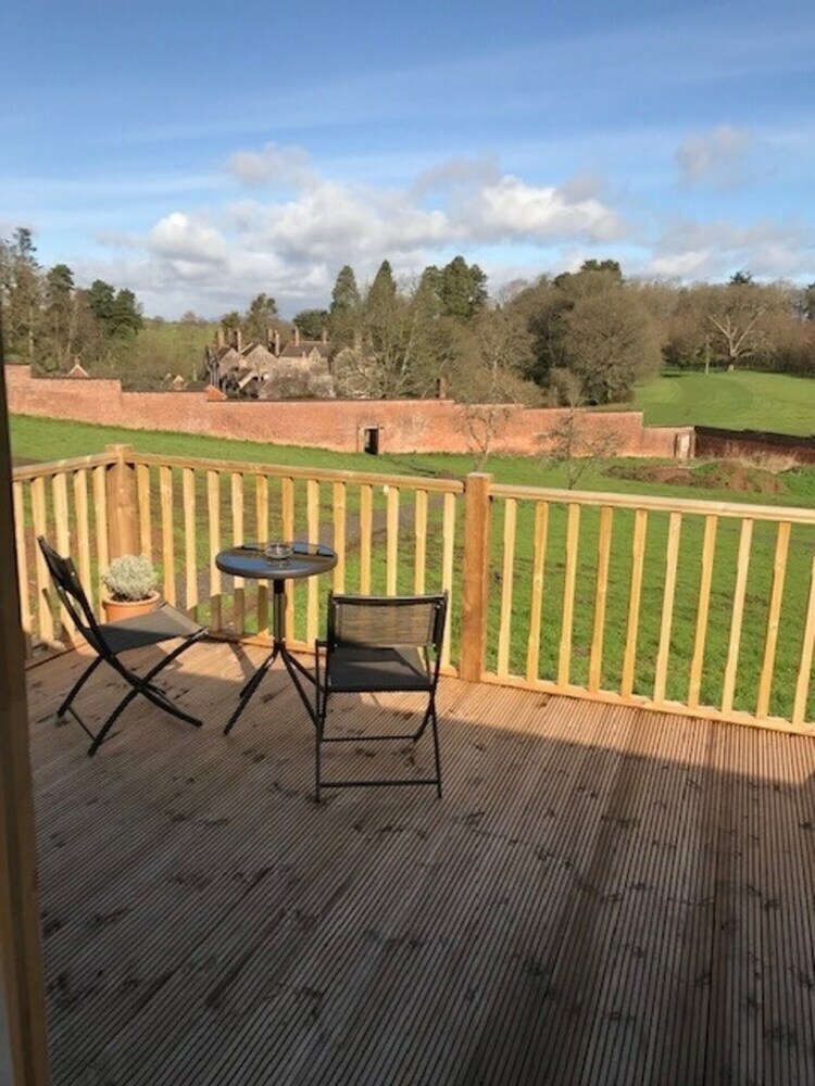 Residencia Shepherd's Hut - Walled Gardens, Llandenny
