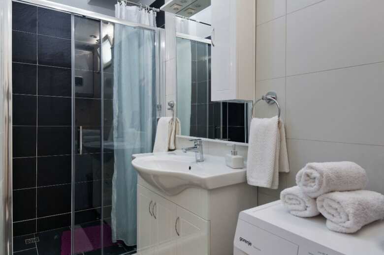 Tihi Val Apartments