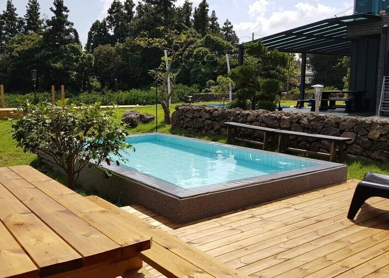 Slowing Slowing Stay