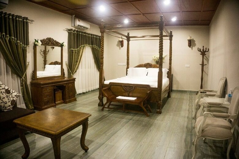 Hotel Dedsaan Beach Village