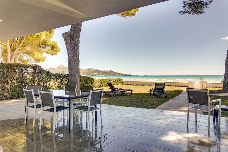 Villa Sea Front Alcudia - Villa Garballo