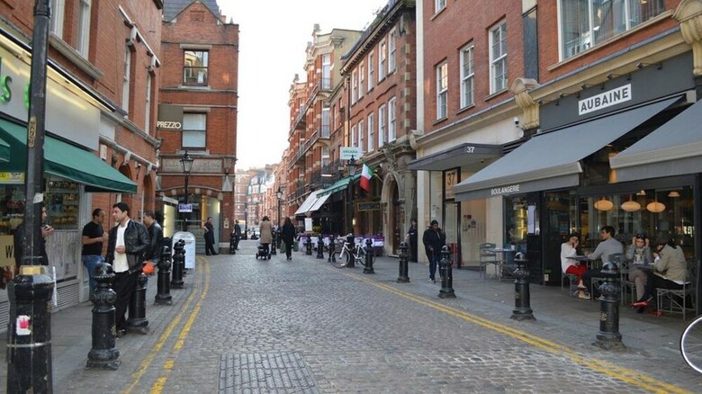 Luxury 1 Bed Apartment In Olympia Kensington