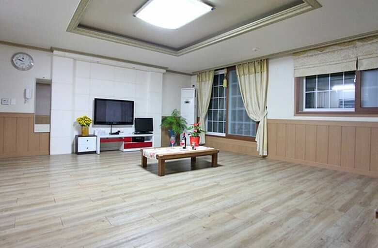 Tongyeong Sea Love Pension