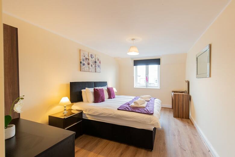 Apartamento 2-bedroom Penthouse, Clockhouse, Hoddesdon