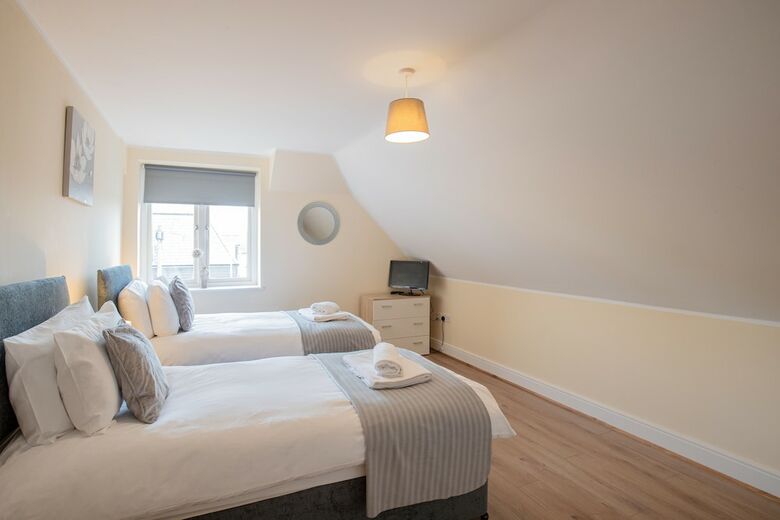 Apartamento 2-bedroom Penthouse, Clockhouse, Hoddesdon