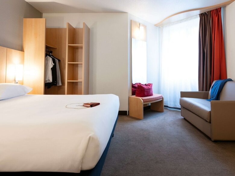 Hotel Ibis Paris Opera La Fayette