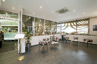 Hotel Quality Inn Nanterre(.)