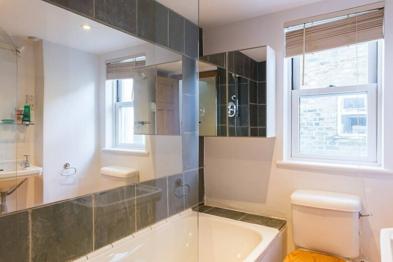 Villa Fabulous 4-bed House In Fulham With Garden!