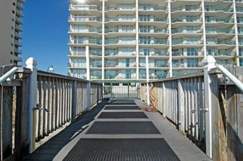 Ashworth By Elliott Beach Rentals