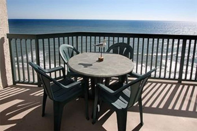 Ashworth By Elliott Beach Rentals