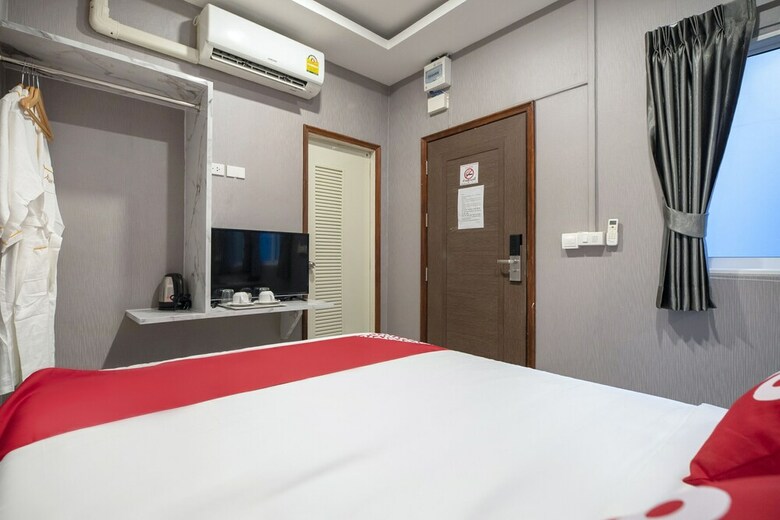Hotel Oyo 455 Siam Best 2
