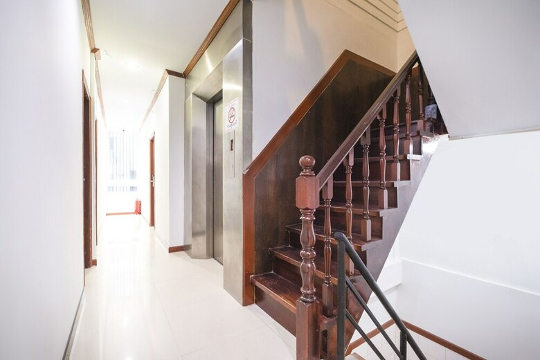 Hotel Oyo 455 Siam Best 2