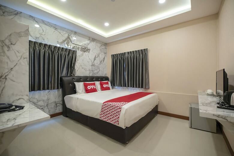 Hotel Oyo 455 Siam Best 2