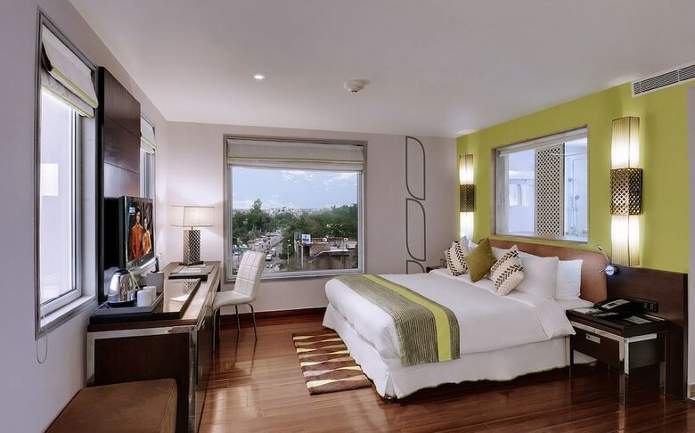 Hotel Leisure Inn West Gurgaon